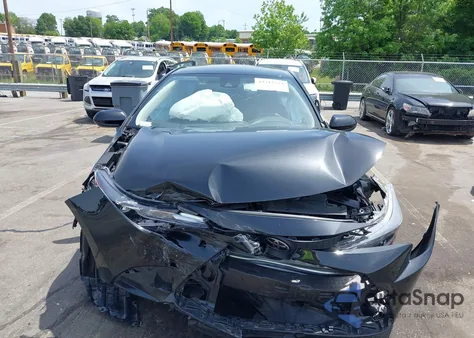 2022 Toyota Corolla Le z USA, uszkodzony, nr VIN JTDEPMAE9NJ217602